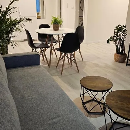 2 With Terrace, New Building, 2bl アパート *